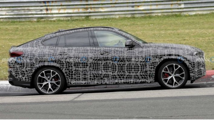 BMW X6 в ближайшем времени получит редизайн, и зарубежные фотографы-шпионы запечатлели прототип…