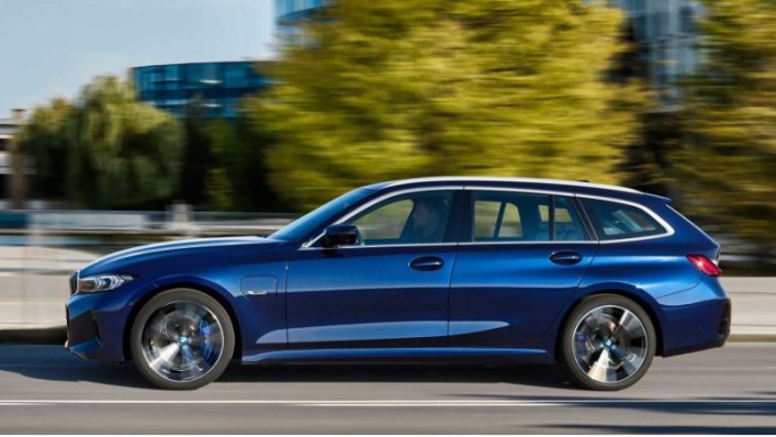 Более мощный универсал M3 Touring, вероятно, дебютирует в следующем месяце на Фестивале скорости в…