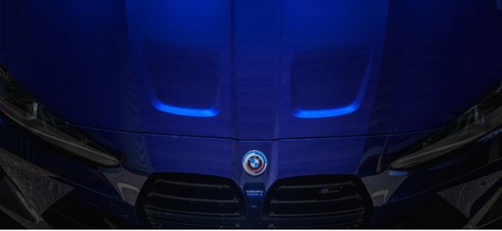 Для спецсерии BMW M3 Edition 50 Jahre возродили культовые цвета марки