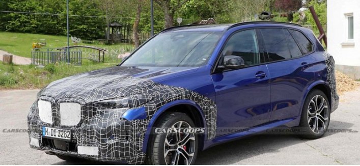 Обновленный BMW X5 M60i 2023 года лишился более спортивной решетки радиатора как у BMW X5 M