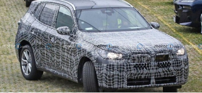 Кроссовер BMW X3 следующего поколения может появиться в 2024 году