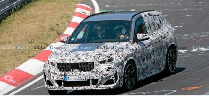 На Нюрбургринге замечен прототип обновленного кроссовера BMW X1 M35i