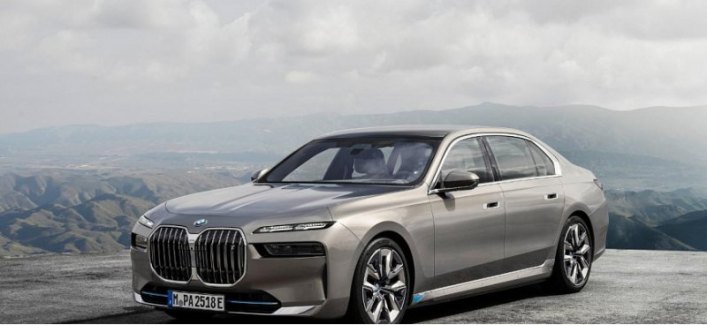 BMW 7-Series и i7 2023 года выходят на рынок Австралии по цене от 10,3 млн рублей