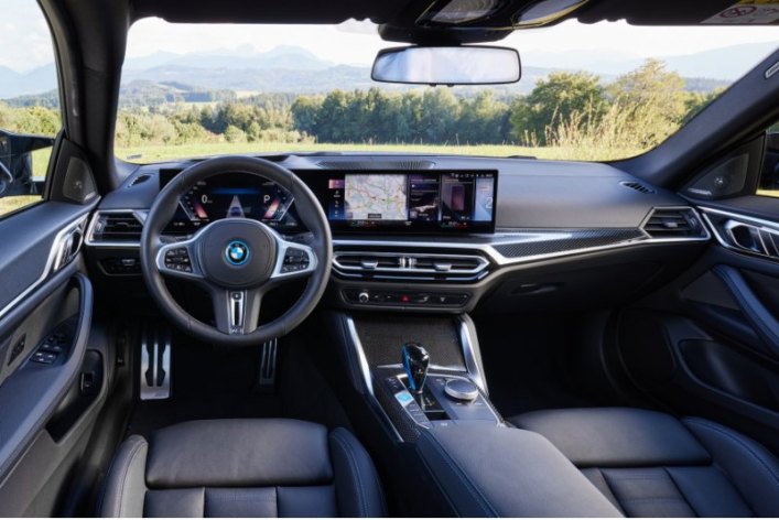 BMW свяжется с владельцами и попросит их вернуть автомобили в дилерский центр. Там они будут…