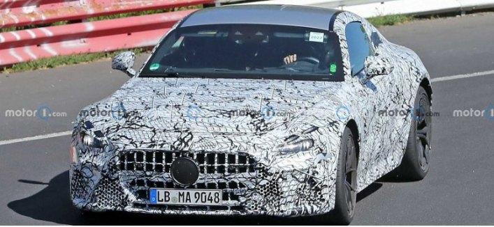 Прототип гибридного суперседана BMW M5 2024 года сфотографировали во время тестов