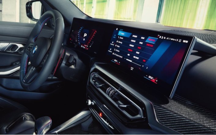Кроме этого, доступно несколько вариантов окраски BMW Individual, в том числе Dravit Grey и…