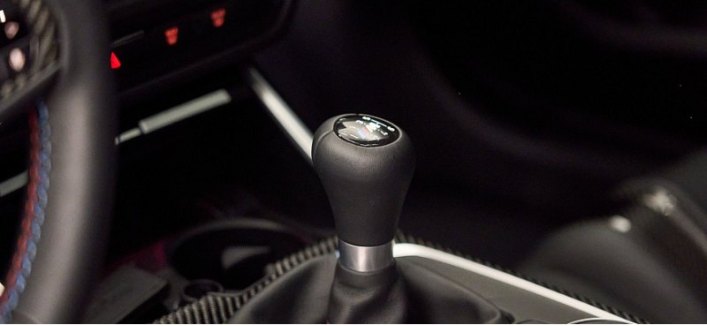 Автомашины BMW M сохранят механическую КПП до 2030 года