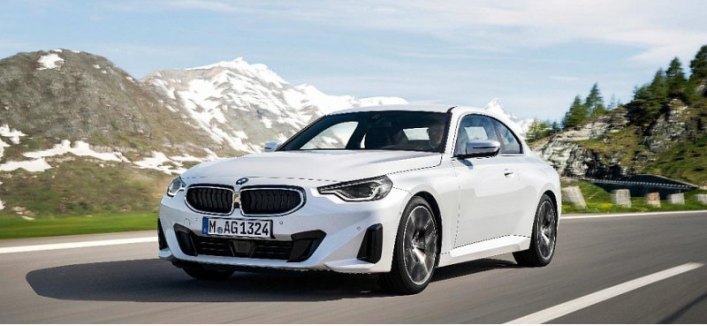 В российских автосалонах начали продавать новые купе BMW 2 Series за 5,5 млн рублей