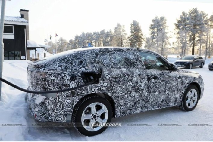 BMW хранит молчание о грядущем электромобиле, но модель поделится своим силовым агрегатом с iX1. В…
