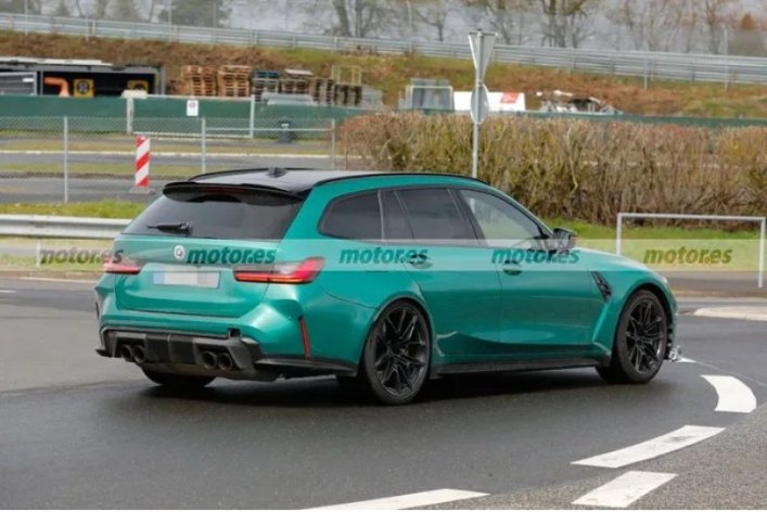 Кроме того, M3 Touring продается только в одной версии M Competition xDrive, поэтому неудивительно,…