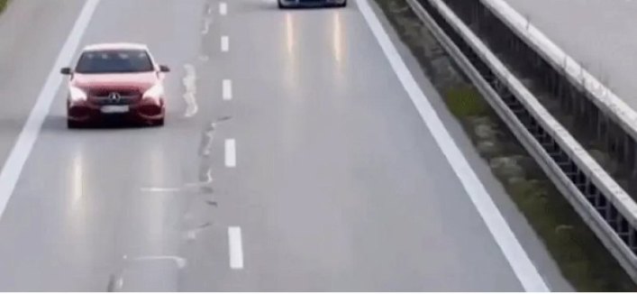 У этого BMW E90 M3 неожиданно вышел из строя двигатель прям на трассе
