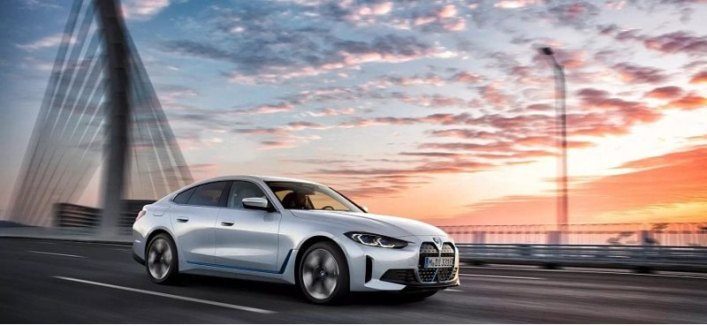 Компания BMW расширила модельный ряд 2024 года новыми моделями i4 и 7-Series и выпустила iDrive 8.5