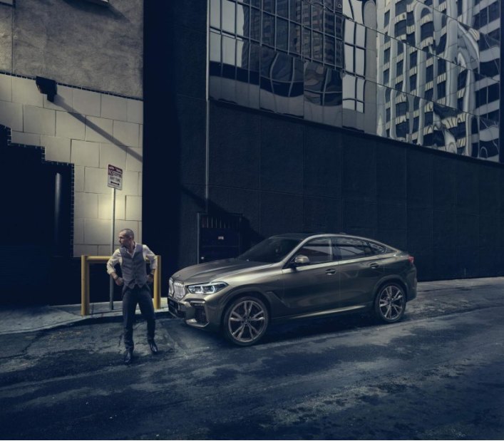 В списке доступных для BMW X6 опций есть ABS, ЕSP и EBD, вспомогательная система торможения (BAS),…