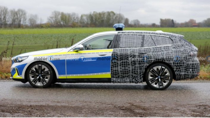 Этот BMW 5 Series Touring выглядит немного необычно. С одной стороны, эти яркие цвета выделяют…