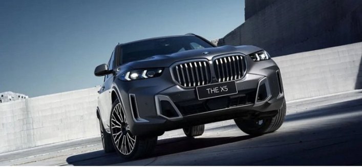Россиянам начали продавать удлиненные кроссоверы BMW X5