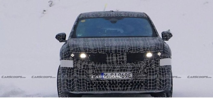 Прототип электрического кроссовера BMW iX3 встречает новый год на тестах