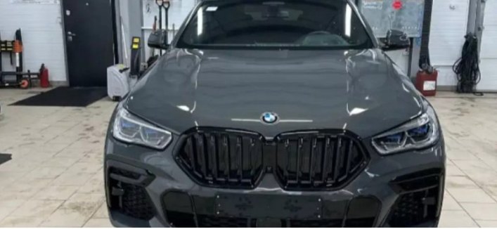 В Бийске продается новый BMW X6 с 3D ковриками за 15 млн рублей