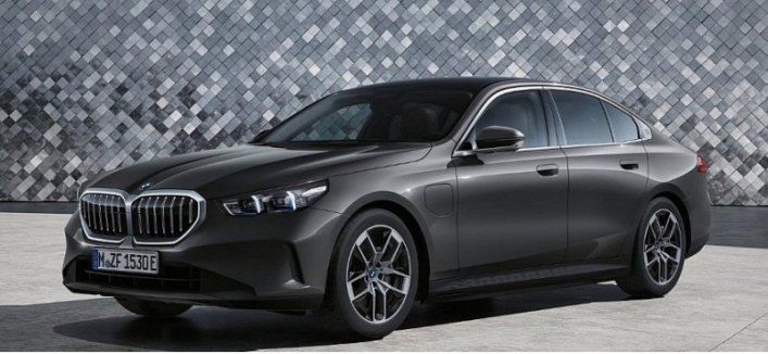 Новый BMW M5 получит электрифицированный 718-сильный V8 и огромный общий вес