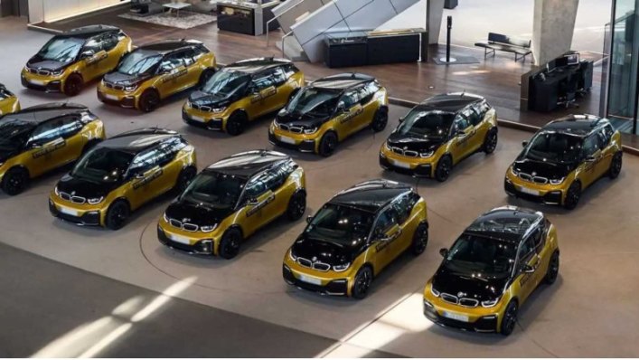 Поступают данные о продажах автомобилей за первый квартал 2024 года. Среди всех данных по седанам и…