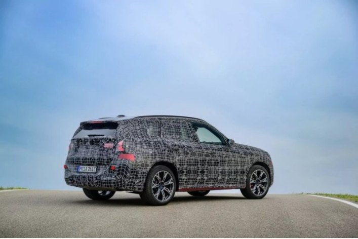 BMW еще не раскрыла подробностей о силовых агрегатах нового X3, за исключением подтверждения, что…