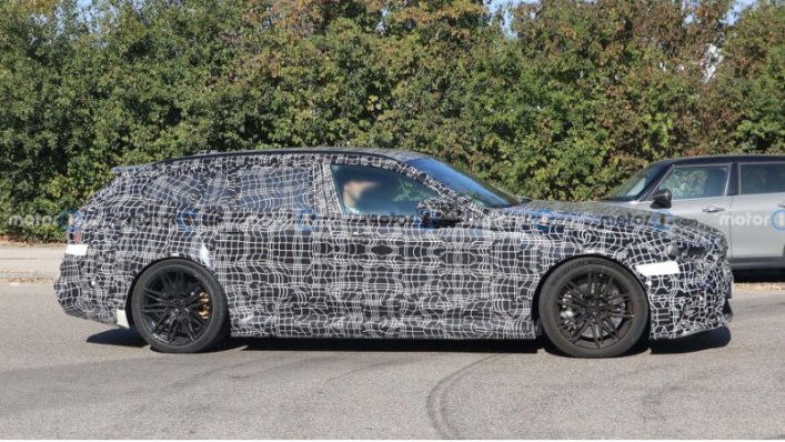 Америка не получила суперредкий E34 M5 Touring. до них также не добрался E61 в кузове универсал и…