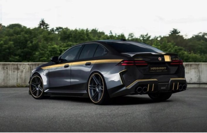Альтернатива BMW M Carbon Pars от Manhart включает переработанный сплиттер спереди, боковые юбки,…