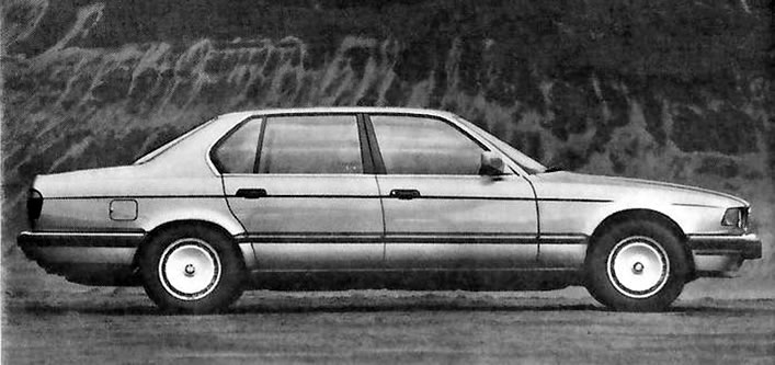 В сентябре 1987 г. BMW начал производство первой удлиненной версии в истории 7-й серии. База,…