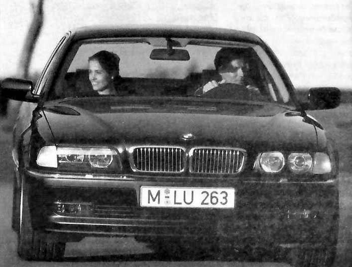 В сентябре 1994 г. после двух моделей с восьмицилиндровыми двигателями новой 7-й серии последовала…
