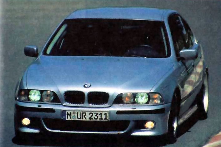На Женевском автосалоне в 1998 г. новый М5 праздновал свою премьеру. Сердцем спортивного…