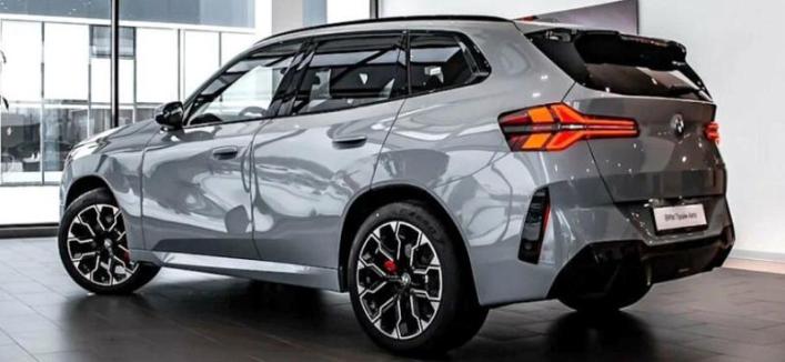 В России возобновили продажи кроссоверов BMW X3. Сколько они стоят