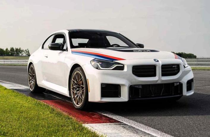 BMW вспоминает культ: M2 Turbo Edition с обратным «Turbo» и 473 лошадками – классика жива