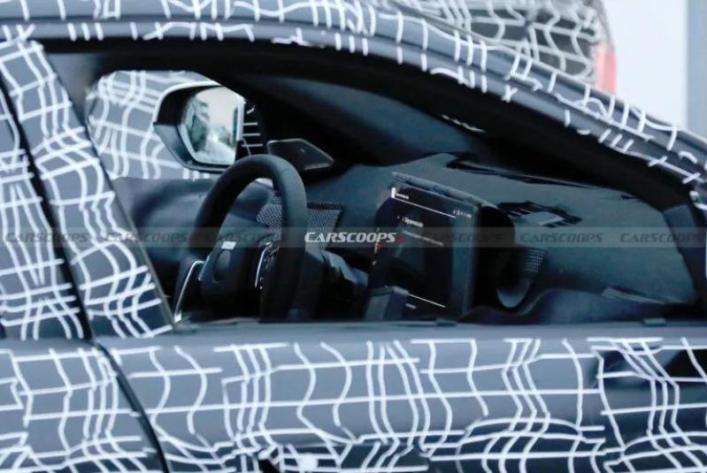 Все эти нюансы говорят о том, что BMW пошла по пути максимальной унификации, но при этом сохранила…