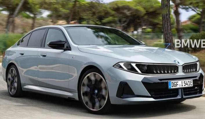 Новый BMW 5-Series показался снаружи и внутри на качественных изображениях