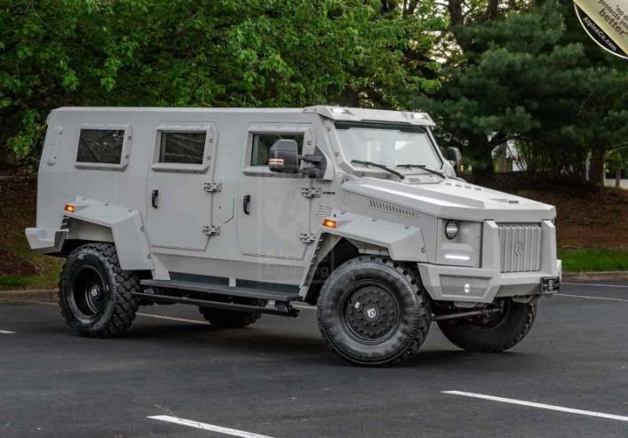 Бронированный внедорожник Condor от Alpine Armoring