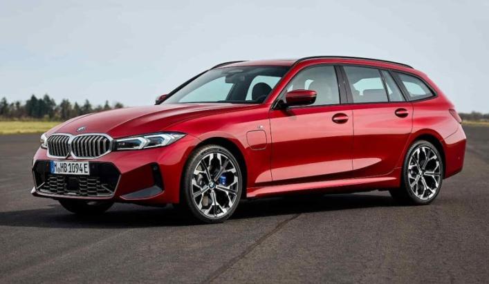 Land Rover, Volkswagen и BMW вошли в пятерку лучших автомобилей для семей