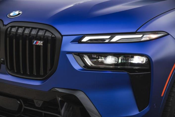 Самый большой, роскошный и дорогой кроссовер BMW: что известно о новом поколении X7