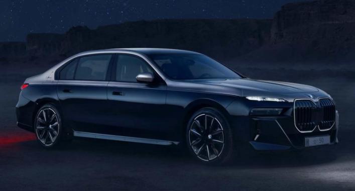 BMW 7-Series разжился «звездной» версией Suhail Edition для шейхов