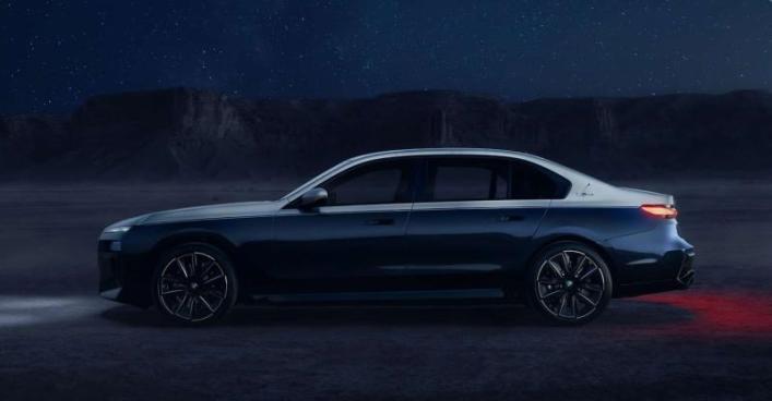 BMW 7-Series Suhail Edition