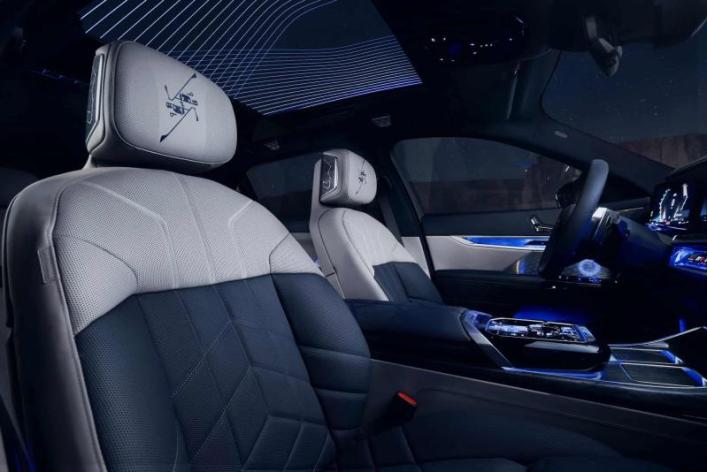 Интерьер BMW 7-Series Suhail Edition