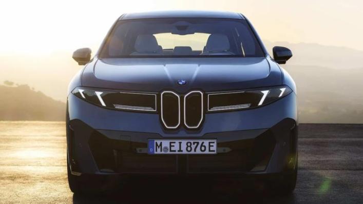 Автомобилем года по версии Top Gear стал новейший компактный кроссовер BMW