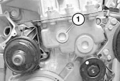 10. В положении ВМТ вершины кулачков распределительного вала, управляющие клапанами первого…