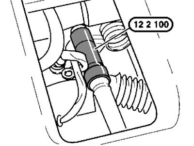 4. La modelele cu alt motor decât M51, strângeți clemele conectorului cablajului și deconectați-l.