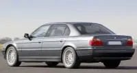 BMW E38, поглед са задње стране