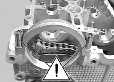 Внимание. Эти болты нельзя выворачивать.