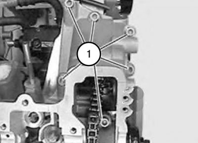 33. Вставить и затянуть болты.