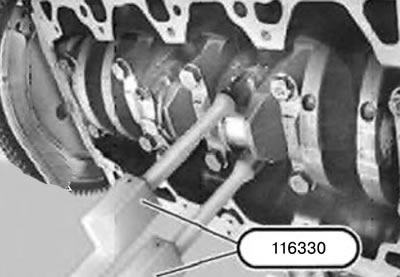 19. Совместить шатунную шейку и шатун.