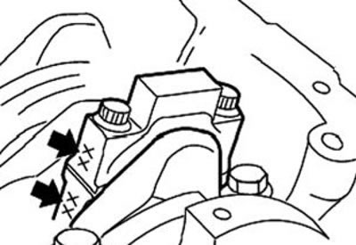 20. Смазать моторным маслом вкладыши шатунных подшипников.