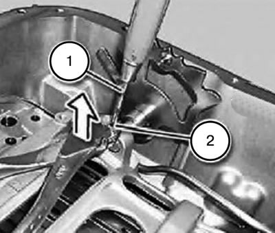 4. Introduceți o tijă metalică (1) cu un diametru de aproximativ 3 mm în știftul de expansiune (2)…